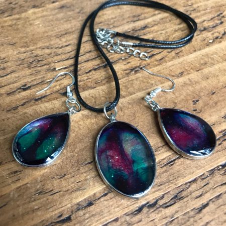 Sparkly necklace and earring set