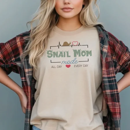 Snail Mom Mode – Unisex Heavy Cotton Tee - Image 8
