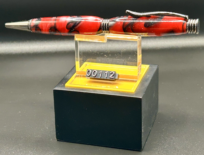 Slimline Twist appointed in Black ~ Candy Red & Black Acrylic