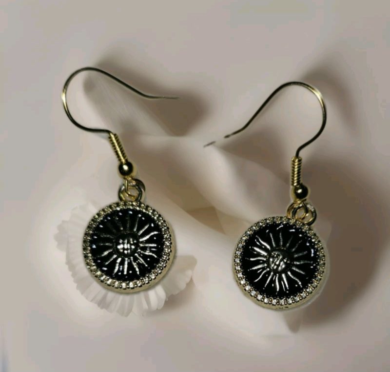 Ancient Greek Style Earrings (price shown is for one set of earrings)