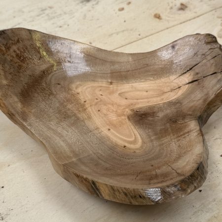Beautiful 'Live Edge' Handturned Bowl - Image 3
