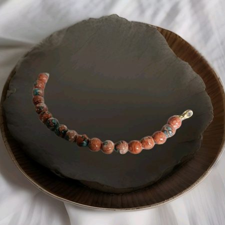 Ocean jade beaded bracelet.