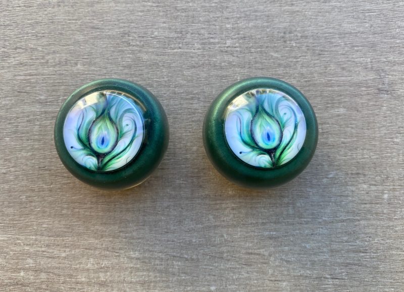 Pair of drawer knobs, green peacock feather design