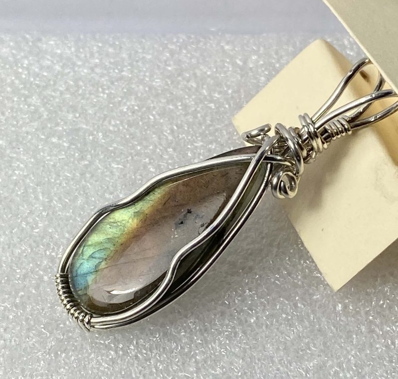 Beautiful flashy labradorite wrapped in sterling silver wire, pendant