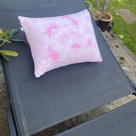 Mini pillow with removable cover ("Pink Splash")