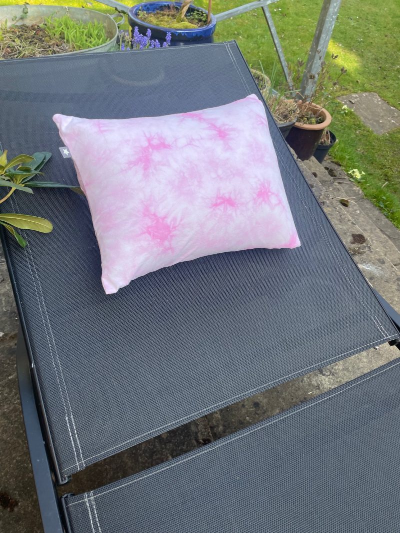 Mini pillow with removable cover ("Pink Splash")