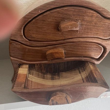 Solid wood box – elegance, order and personality in one object