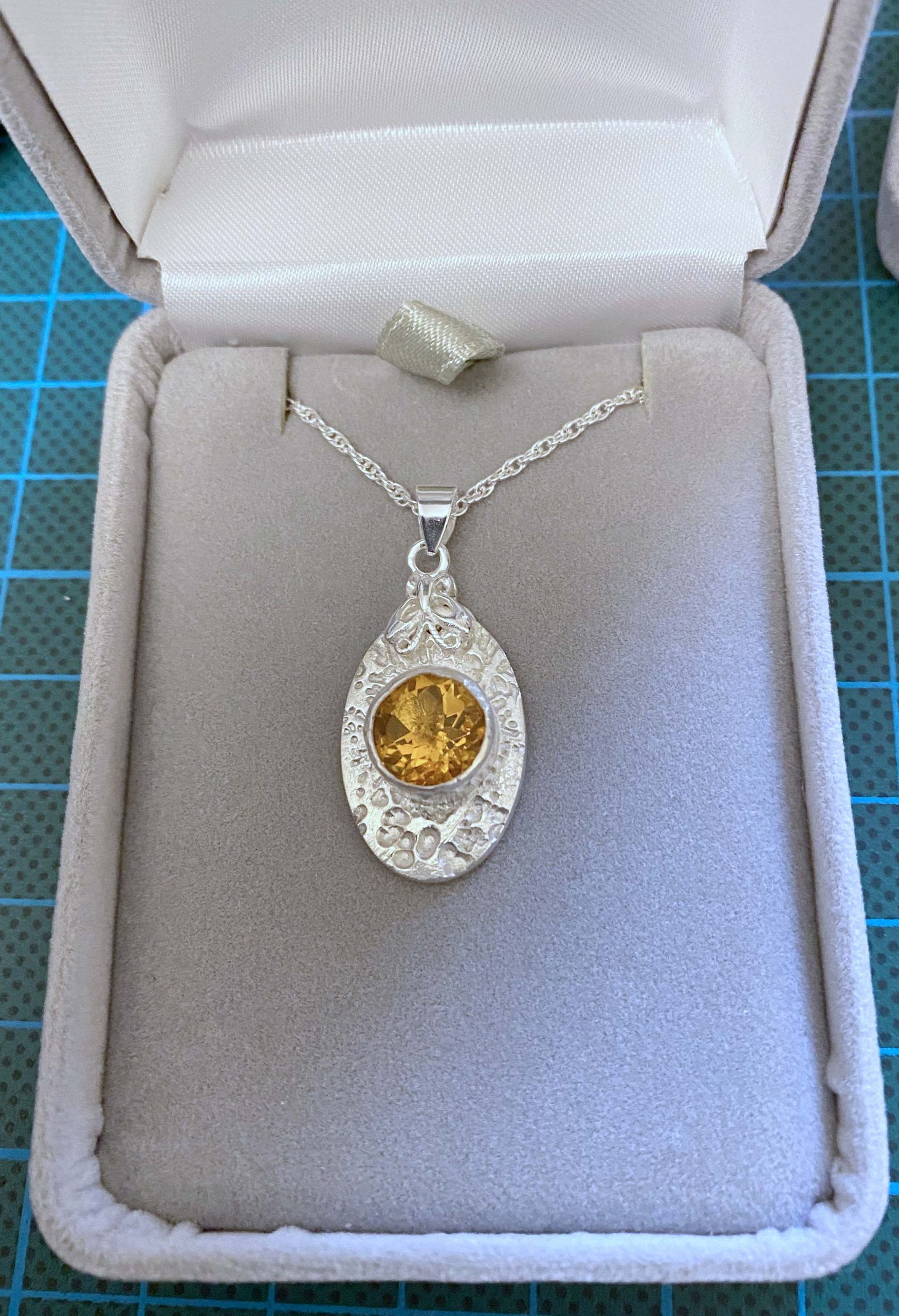 Stunning Topaz pendant ALL PROCEEDS TO MACMILLAN CANCER CARE