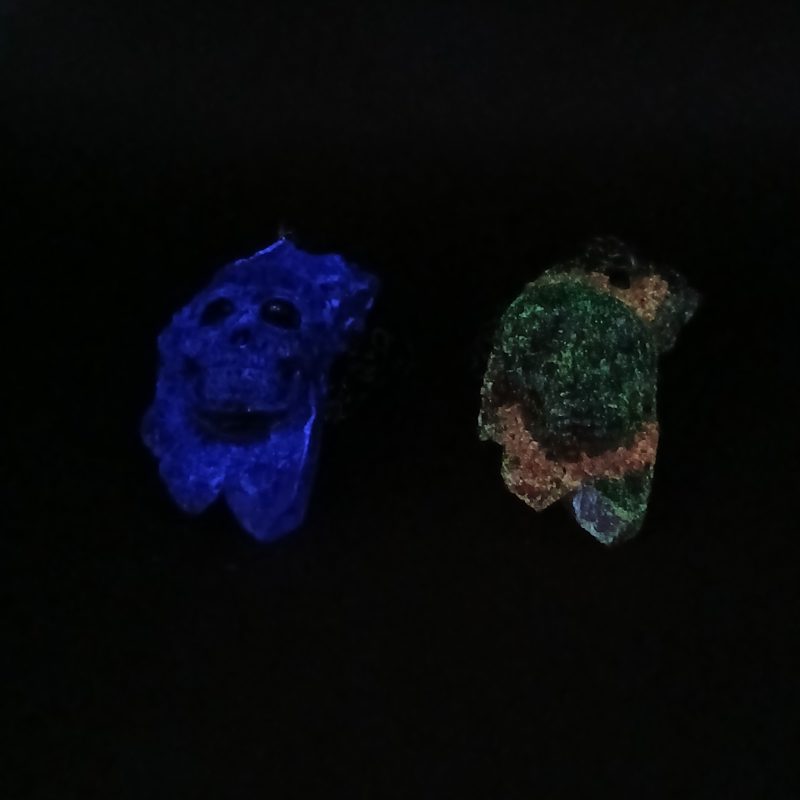 Arcane Artefacts: Spirit Shards - crystal resin pendant | UV, glow | LARP, cosplay, theatre