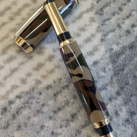 Acrylic Jr Gentleman-style fountain pen made from camouflage coloured acrylic with gold fittings