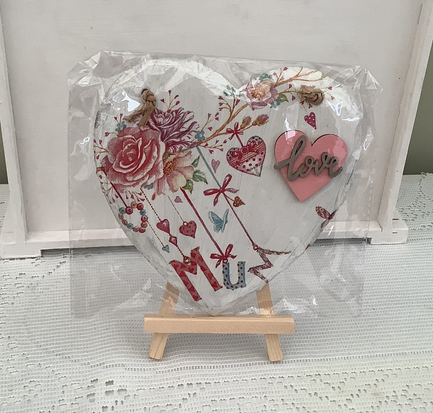 Decoupaged Slate Heart with Flower and 'Love' Wooden Embellishments