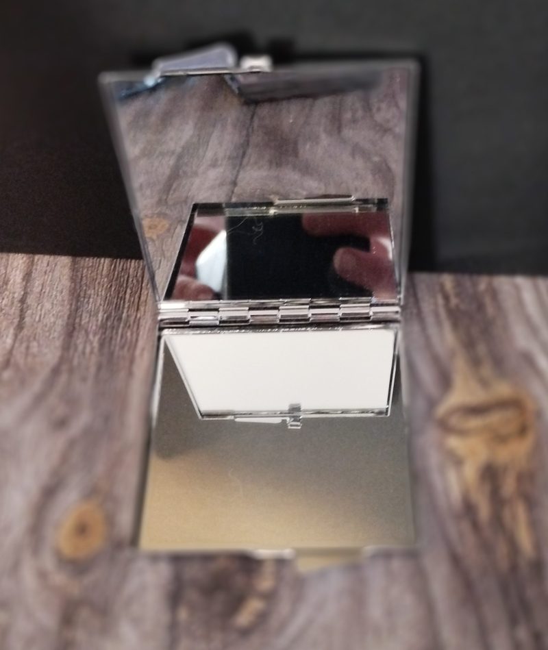 Skull Compact Mirror