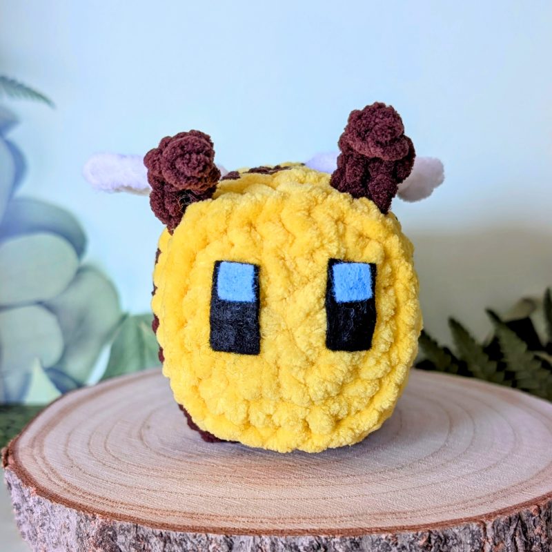 Enchanted Woodland Square Bee