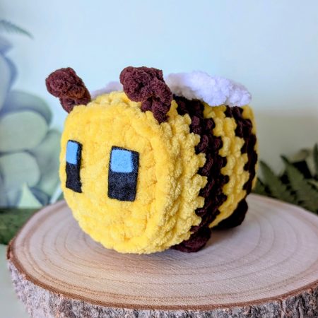 Enchanted Woodland Square Bee