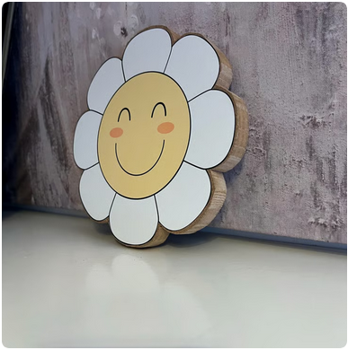 Cute Chunky Wooden Daisy – Handcrafted Smiley Flower Shelf Art - Image 2