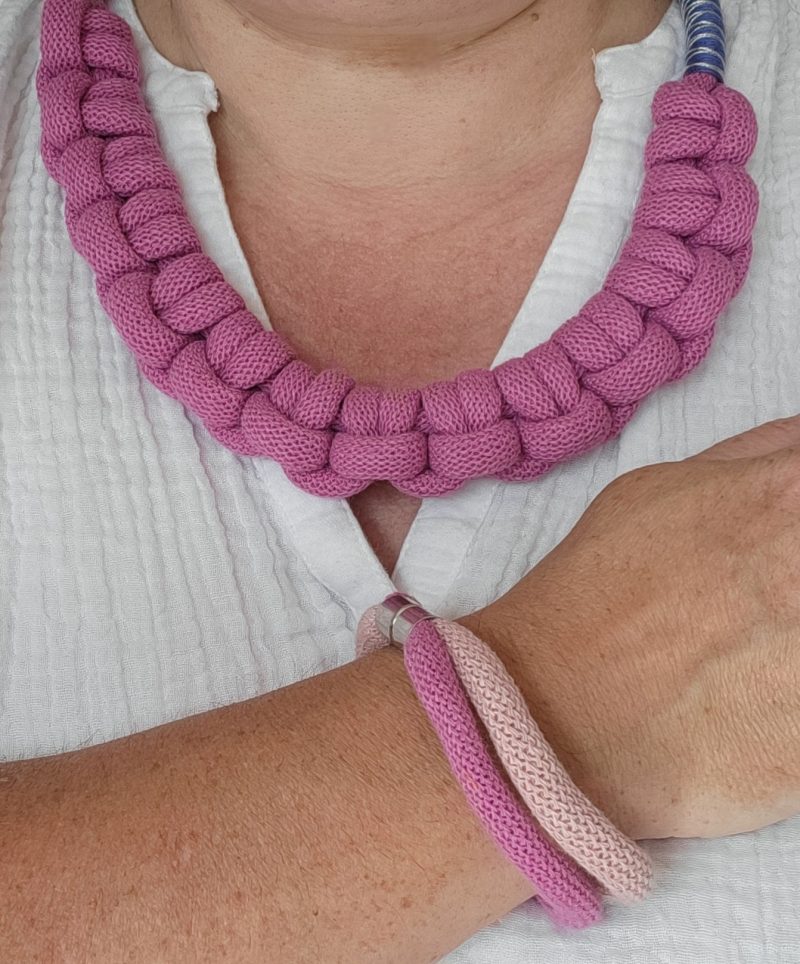 Cleo Statement Necklace in Pink