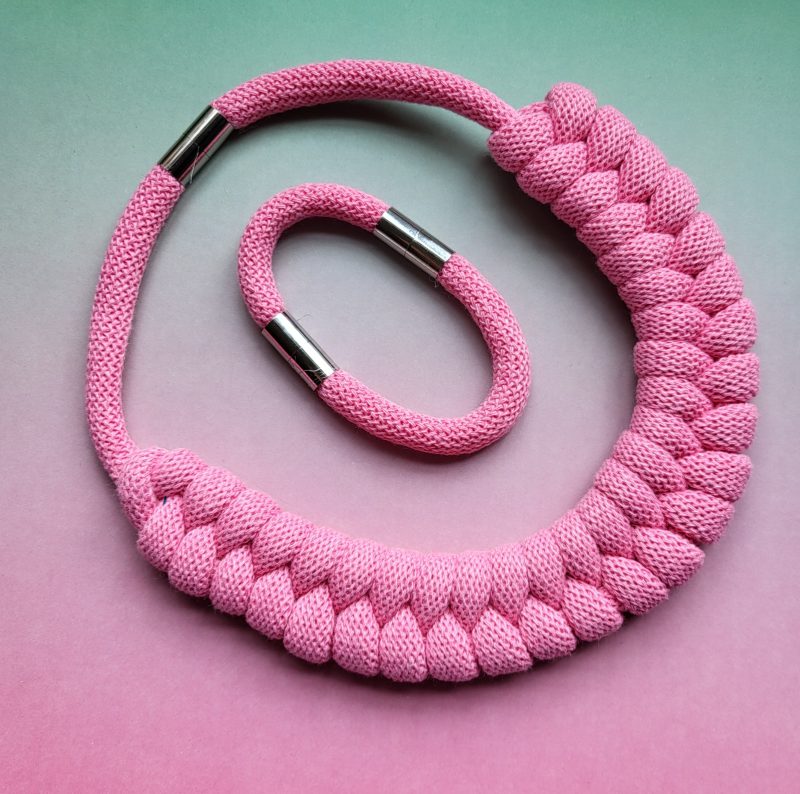 Luna Statement Necklace in Bright pink