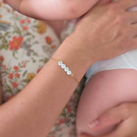 Delicate Handmade Mama Bracelet | 18K Gold Plated Bracelet | Freshwater Pearl