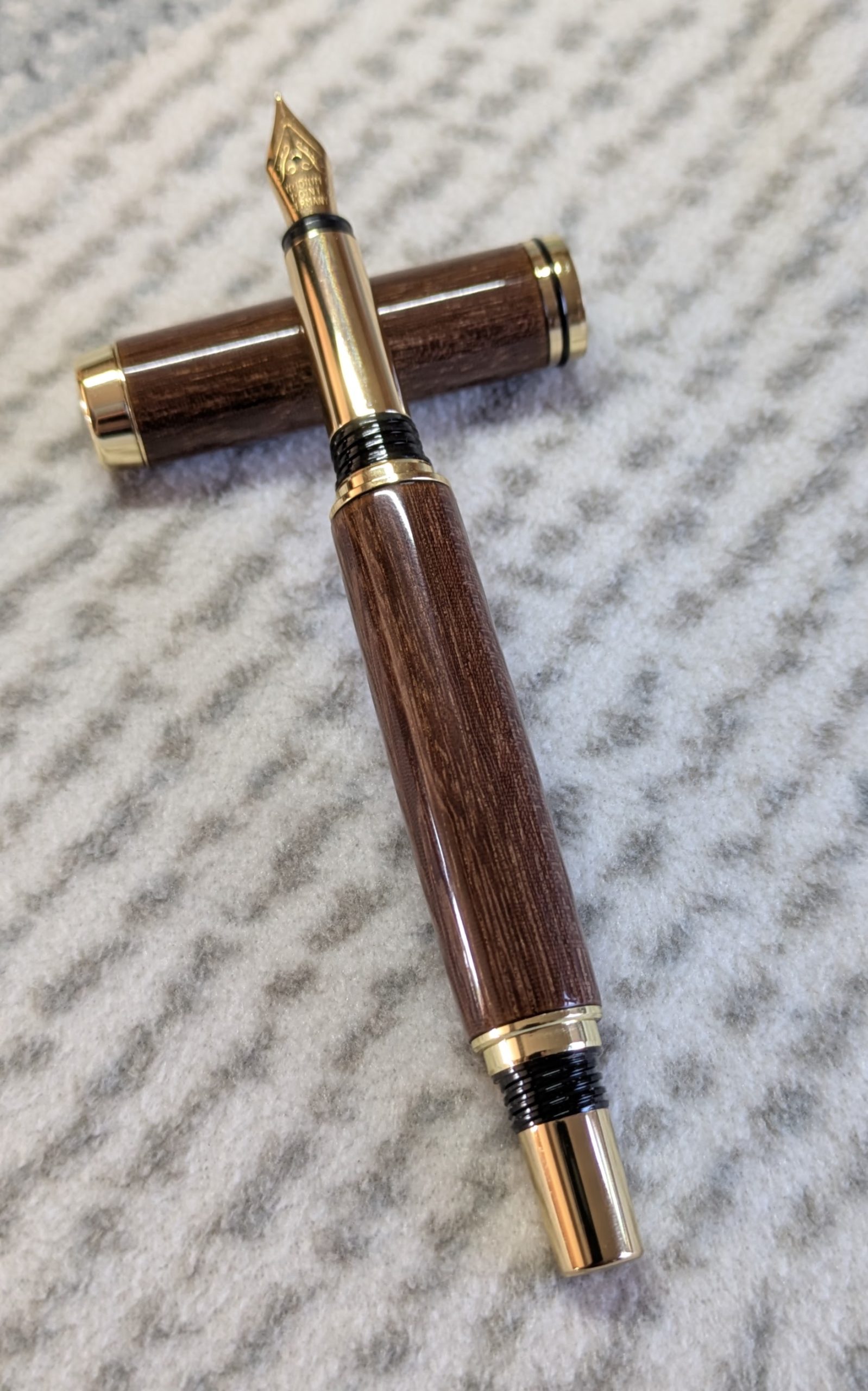 Wooden fountain pen made from gombeira wood