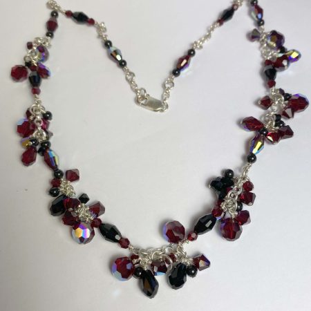 Beautiful cluster necklace in red and black
