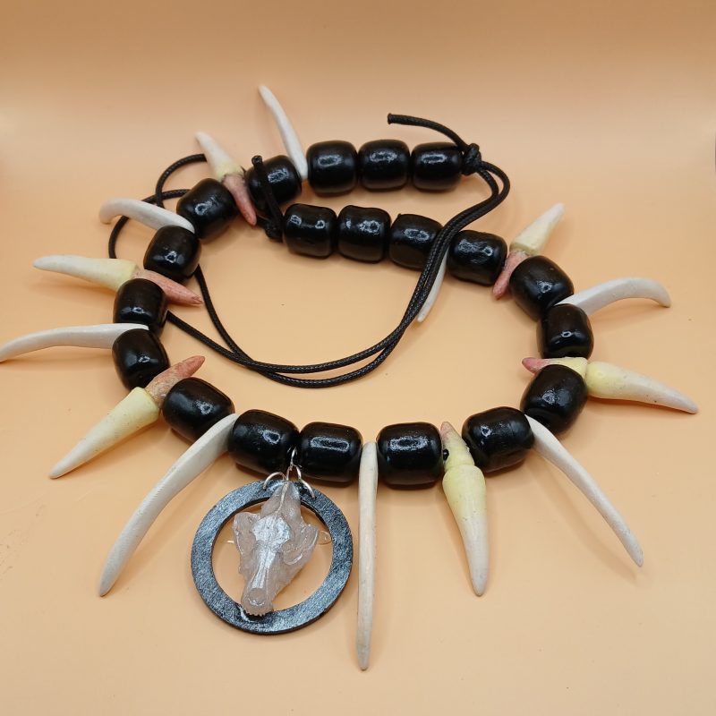 Hunter's Charms - Tooth & Claw | resin pendant | Fang, Claw | LARP, cosplay, theatre