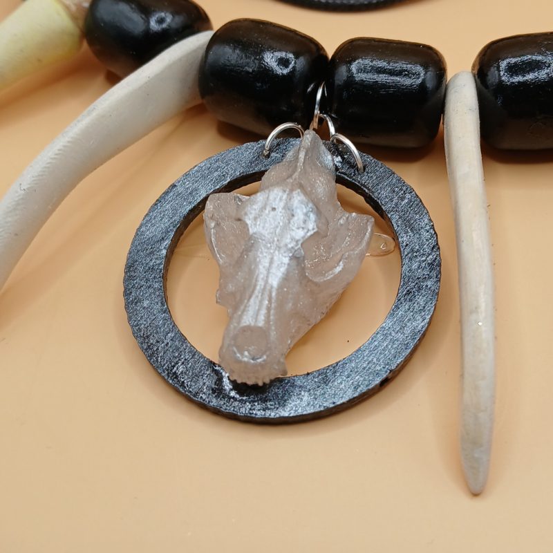 Hunter's Charms - Tooth & Claw | resin pendant | Fang, Claw | LARP, cosplay, theatre