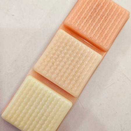 Wax Melt in a Clamshell 50g