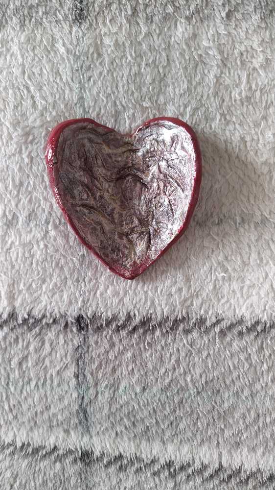 Heart trinket tray, curved, metallic paint, red and other colours