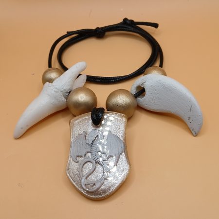 Arcane Artefacts - Dragon's Pact | resin amulet | fang, claw | LARP, Cosplay | 5 colours available