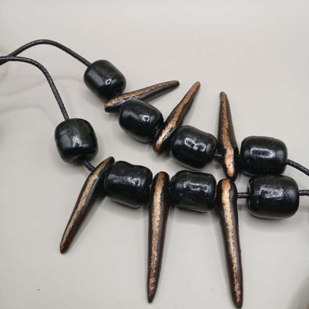 Hunter's Charms - Fallen Phoenix | resin pendant | Skull, Talon | LARP, cosplay