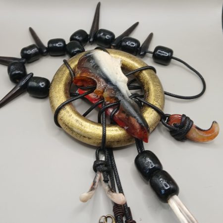 Hunter's Charms - Fallen Phoenix | resin pendant | Skull, Talon | LARP, cosplay