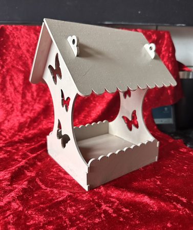 Bird feeding hanging feeder, ideal for both gardens and balconies