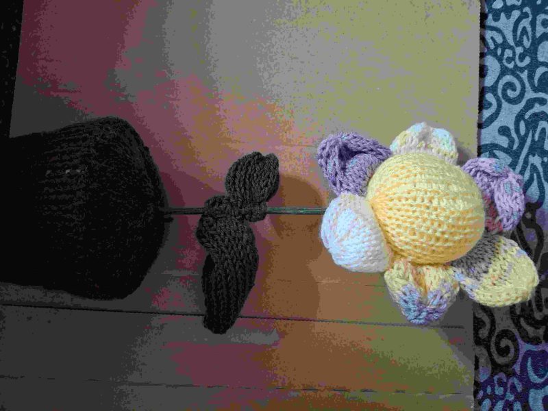 Knitted scented flower with pot