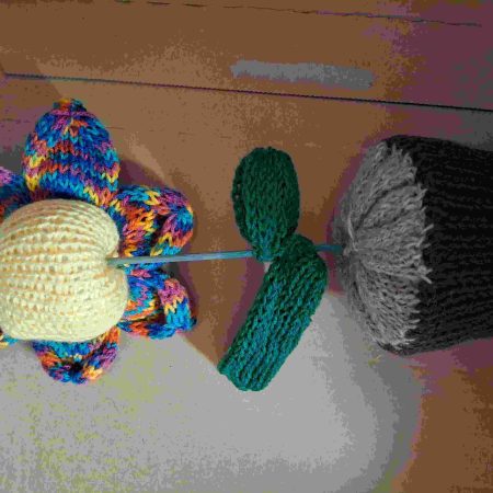 Knitted scented flower with pot