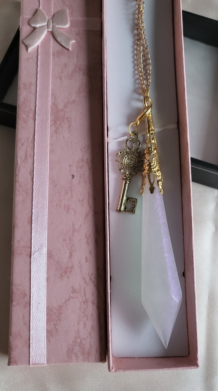 Shimmy pearlescent royal themed resin Crystal pendant necklace