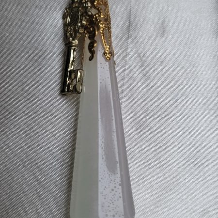 Shimmy pearlescent royal themed resin Crystal pendant necklace