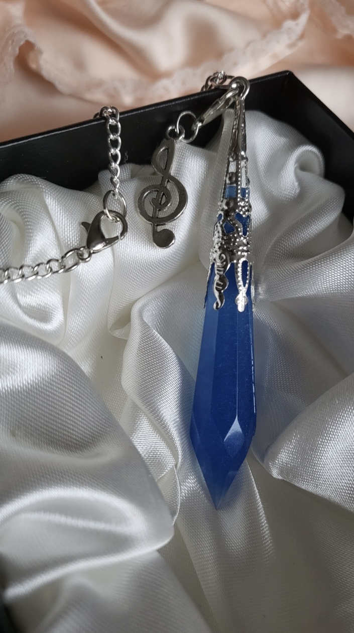 Sapphire Blue resin Crystal pendant necklace