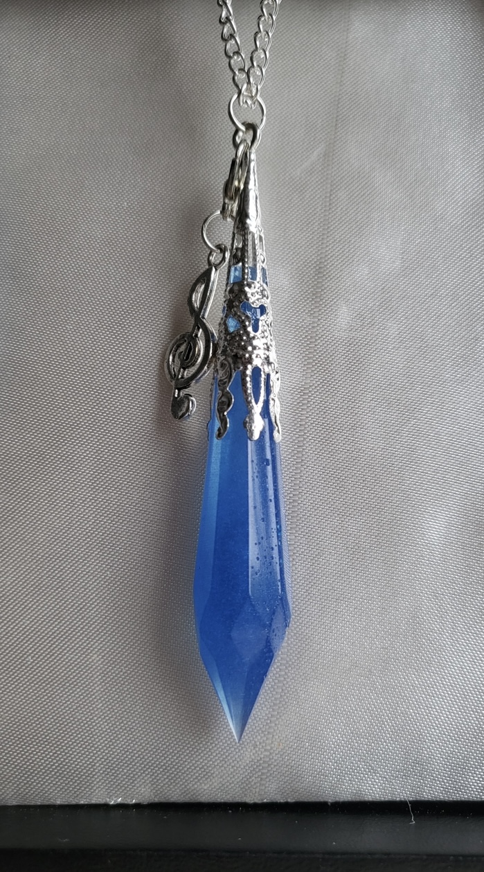 Sapphire Blue resin Crystal pendant necklace