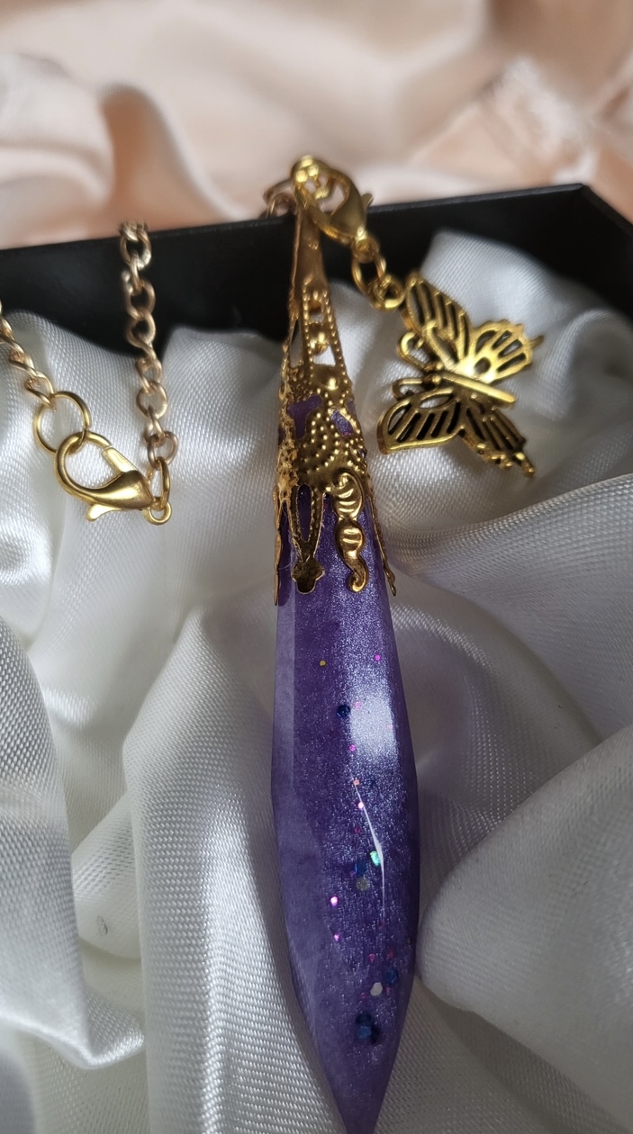Shimmery glitter purple resin pendant necklace