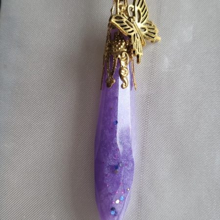 Shimmery glitter purple resin pendant necklace