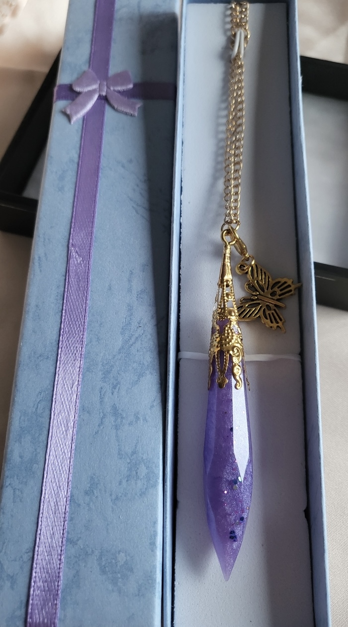 Shimmery glitter purple resin pendant necklace