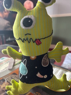 Alvin the alien soft toy