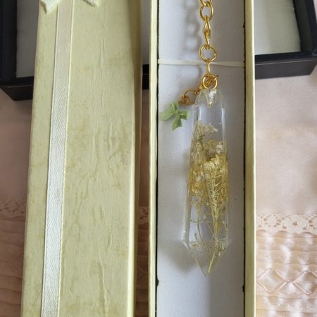 Pretty yellow flowers, clear resin keychain