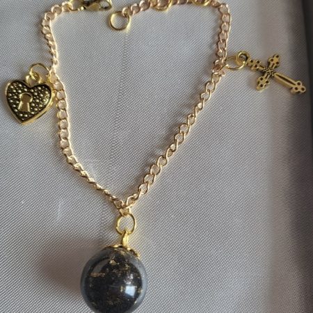 Fancy black and gold resin ball bracelet