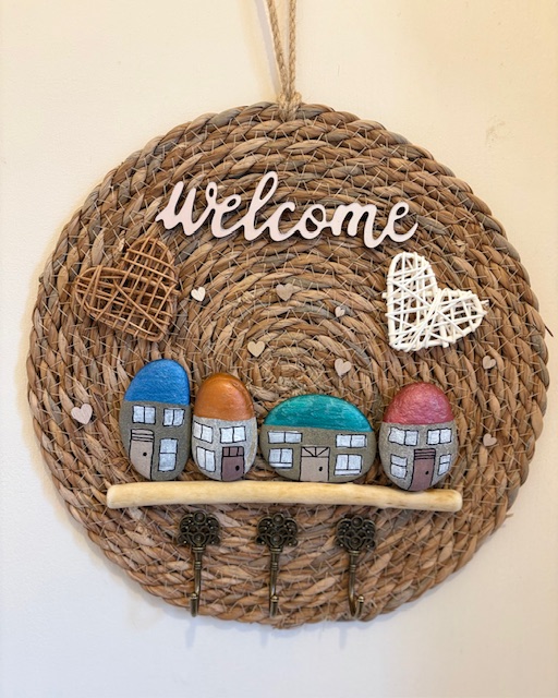 Handcrafted Wicker Wall Hanging – Pebble Art Village with Embellishments & Key Hooks