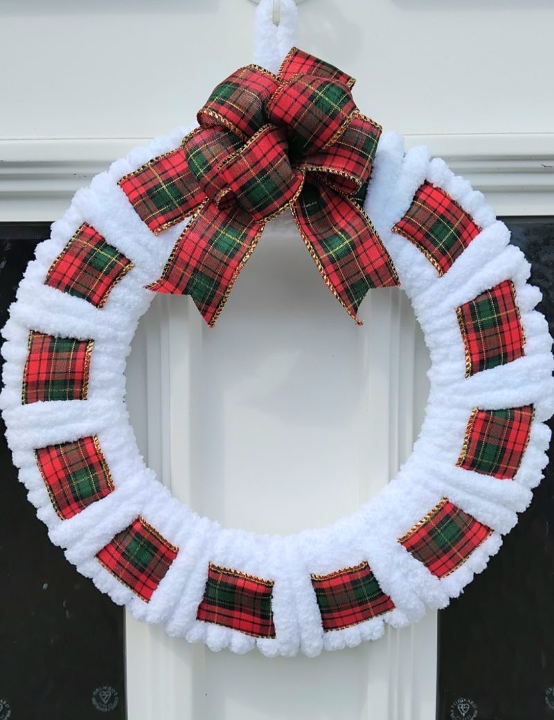 Tartan yarn wreath, tartan door wreath, tartan wall wreath Christmas wreath