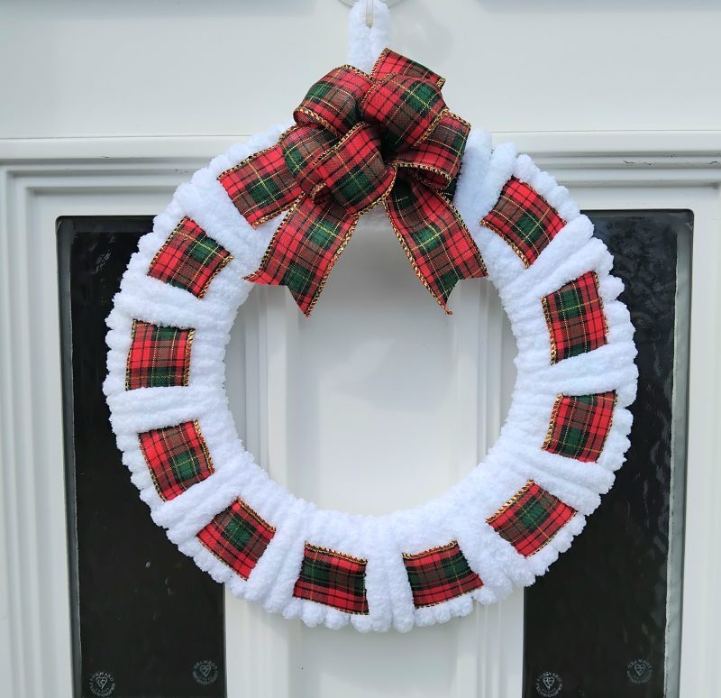 Tartan yarn wreath, tartan door wreath, tartan wall wreath Christmas wreath