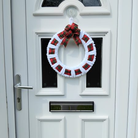 Tartan yarn wreath, tartan door wreath, tartan wall wreath Christmas wreath