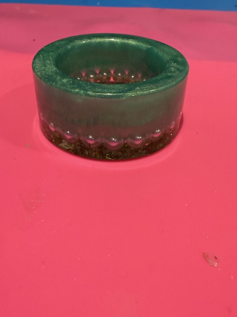 Tea light candle holder