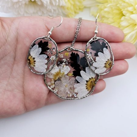 Monochrome Meadow Earring and Necklace Set